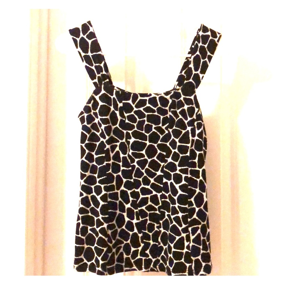 Black and white giraffe patterned tank top